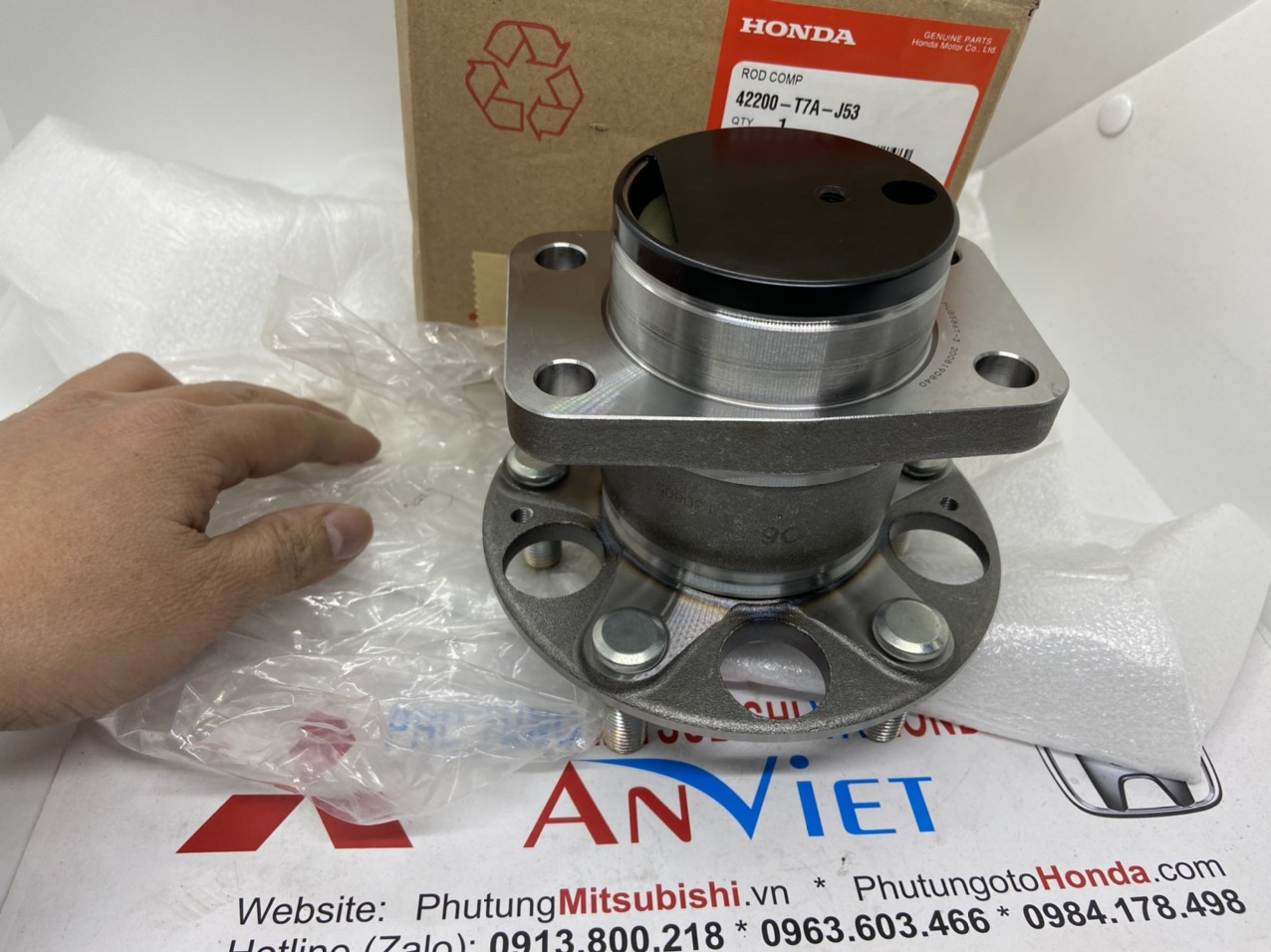 Bi moay ơ sau xe Honda CRV 2009 